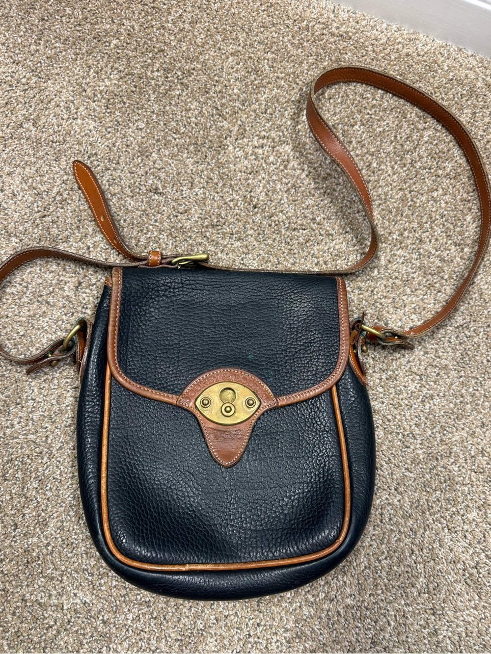 Vintage dooney and bourke bag